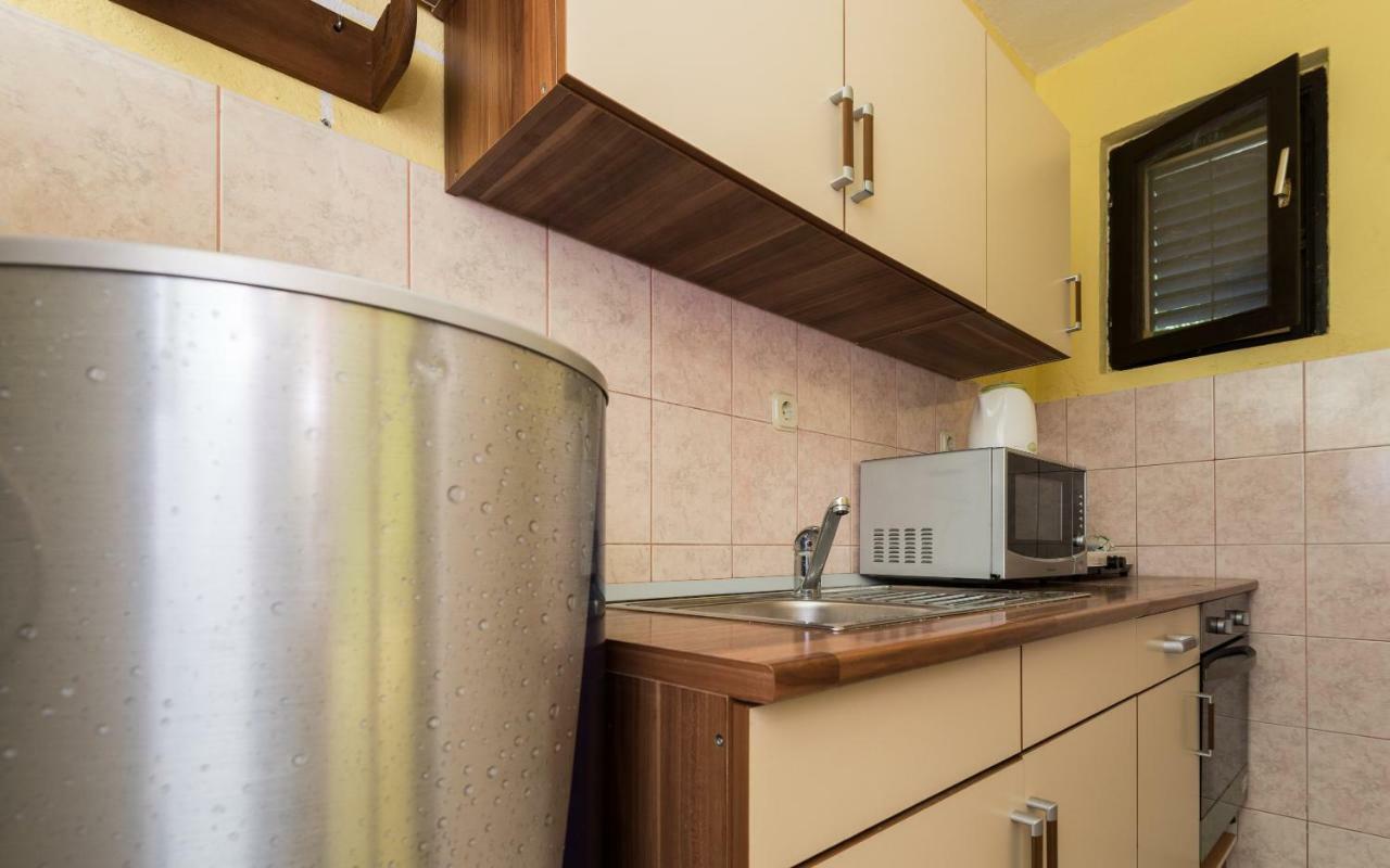 Apartments Azzurro Блаце Екстер'єр фото
