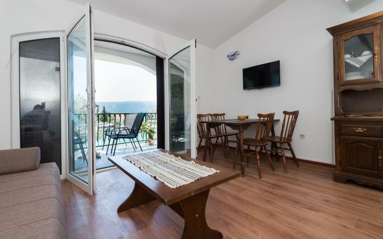Apartments Azzurro Блаце Екстер'єр фото