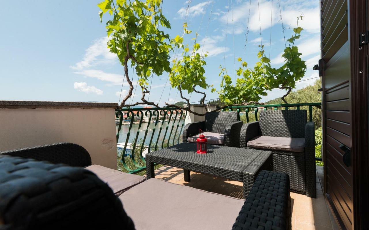 Apartments Azzurro Блаце Екстер'єр фото