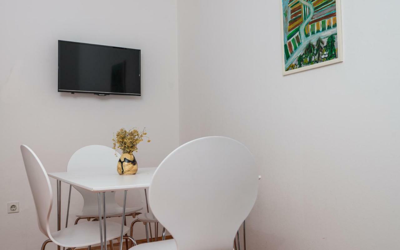 Apartments Azzurro Блаце Екстер'єр фото