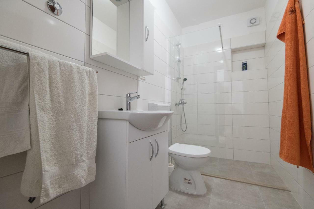 Apartments Azzurro Блаце Екстер'єр фото